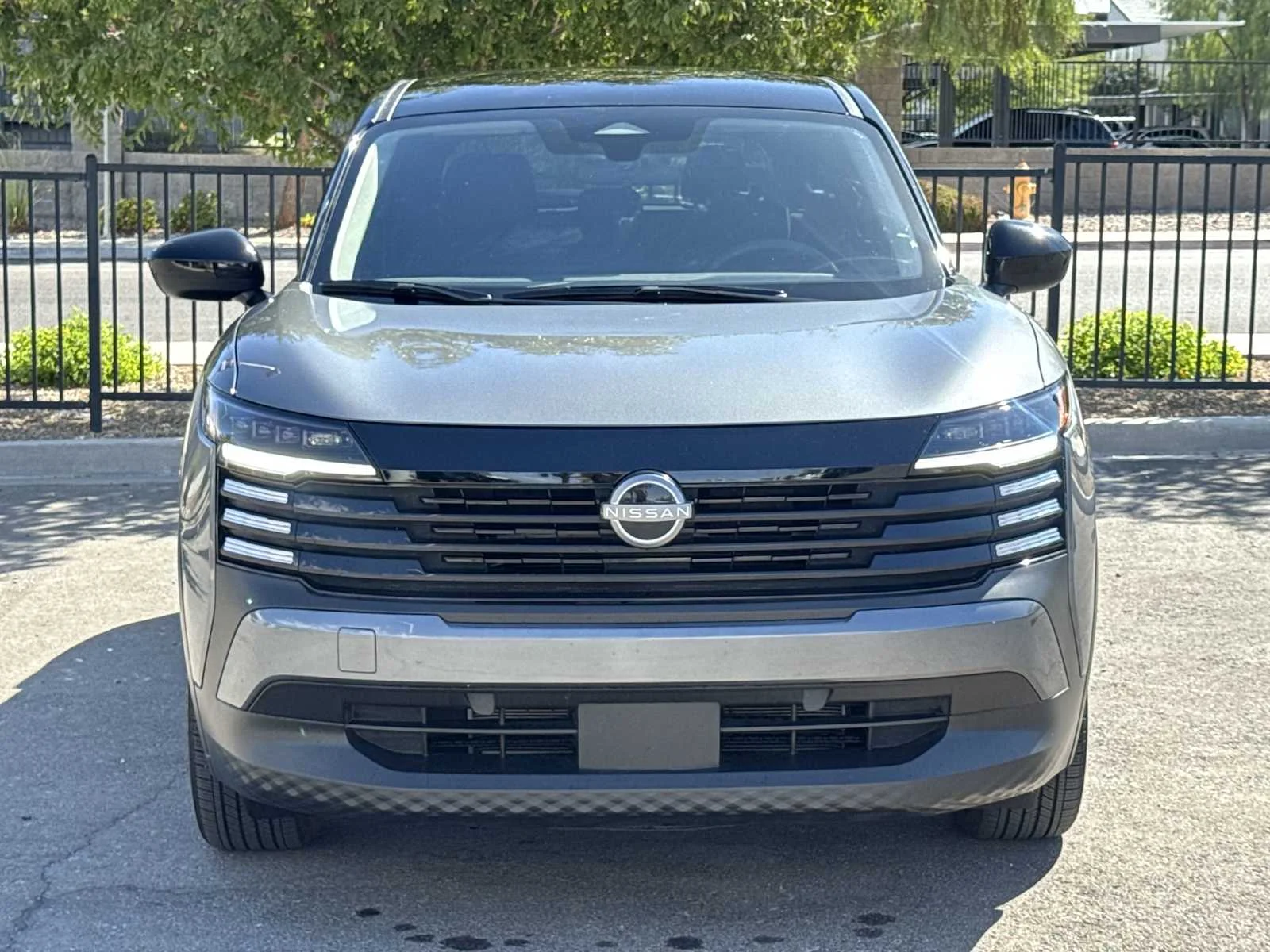 Used 2025 Gun Metallic/Super Black Nissan SV image 3