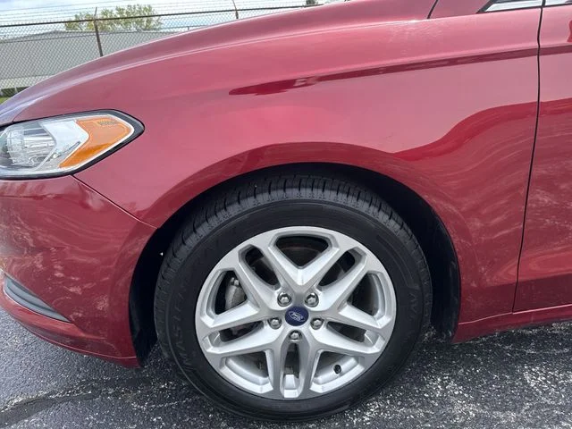 Used 2013 Red Ford SE image 20