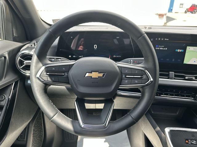 Certified Used 2025 Summit White Chevrolet LT image 13