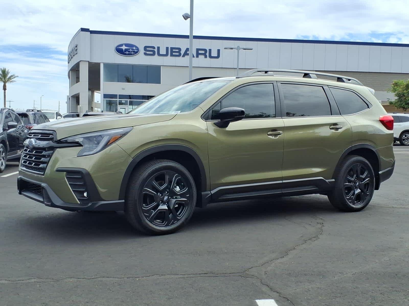 New 2026 AUTUMN GREEN METALLIC Subaru Onyx Edition Touring 7-Passenger image 3