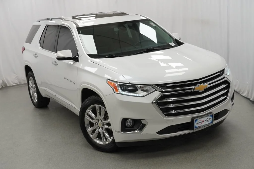 Used 2019 IRIDESCENT PEARL TRICOAT Chevrolet High Country image 38