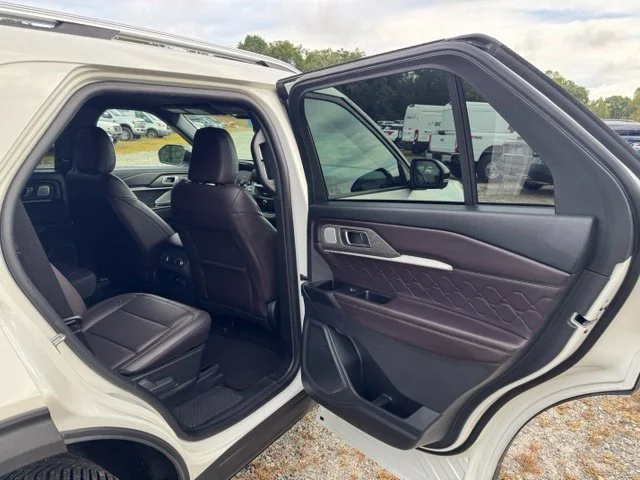 Used 2025 White Ford Platinum image 15