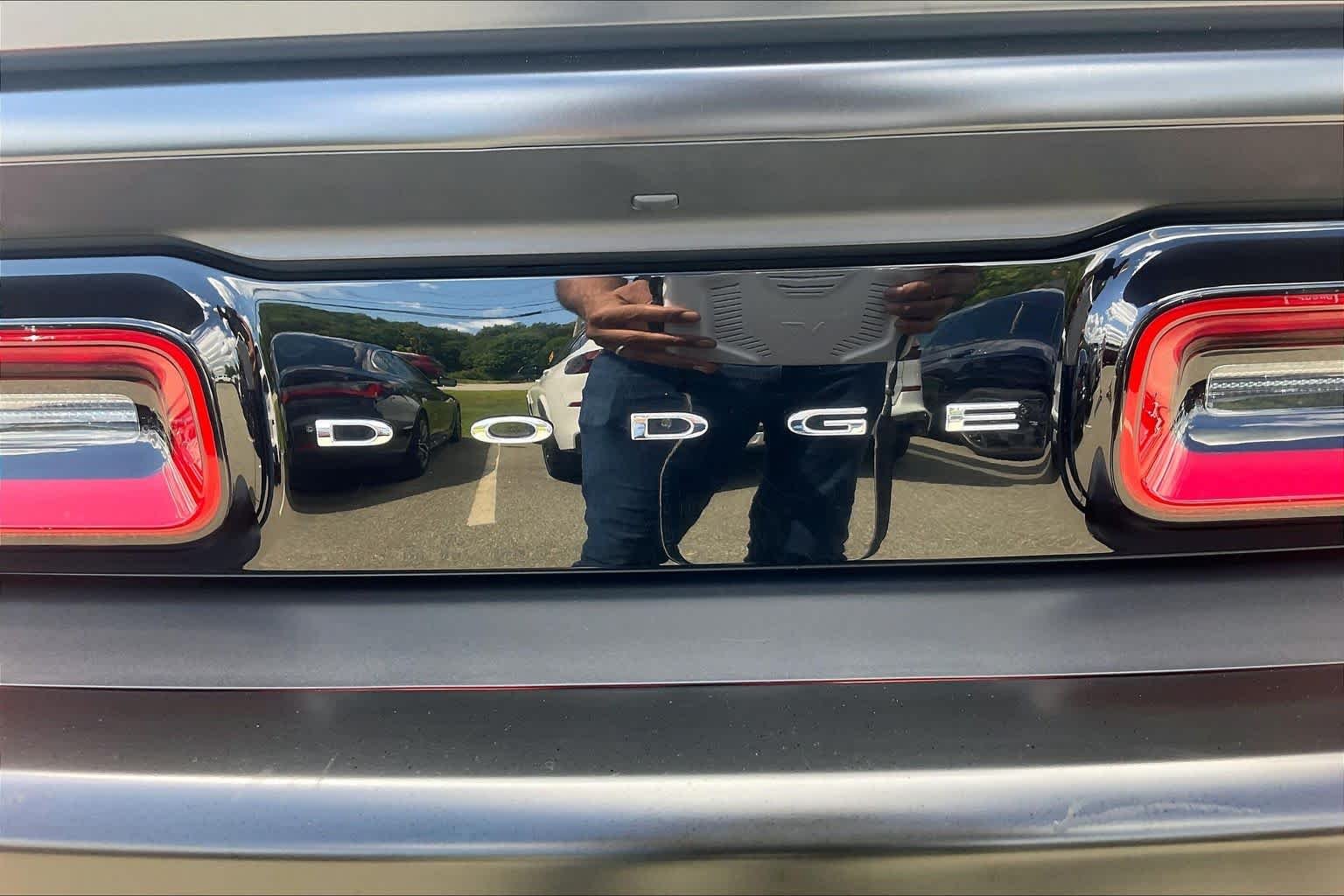 Used 2022 Go Mango Dodge R/T Scat Pack Widebody image 29