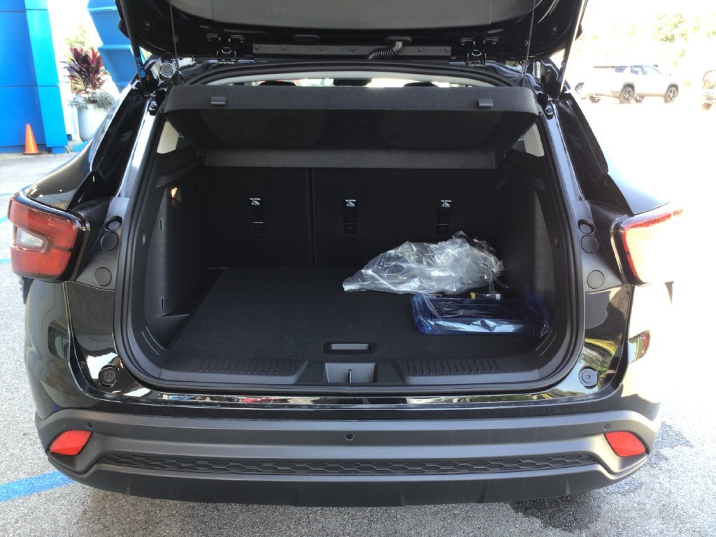 2026 Chevrolet Trax LT - Photo 39