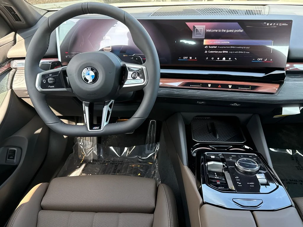 New 2027 White BMW 530i image 19
