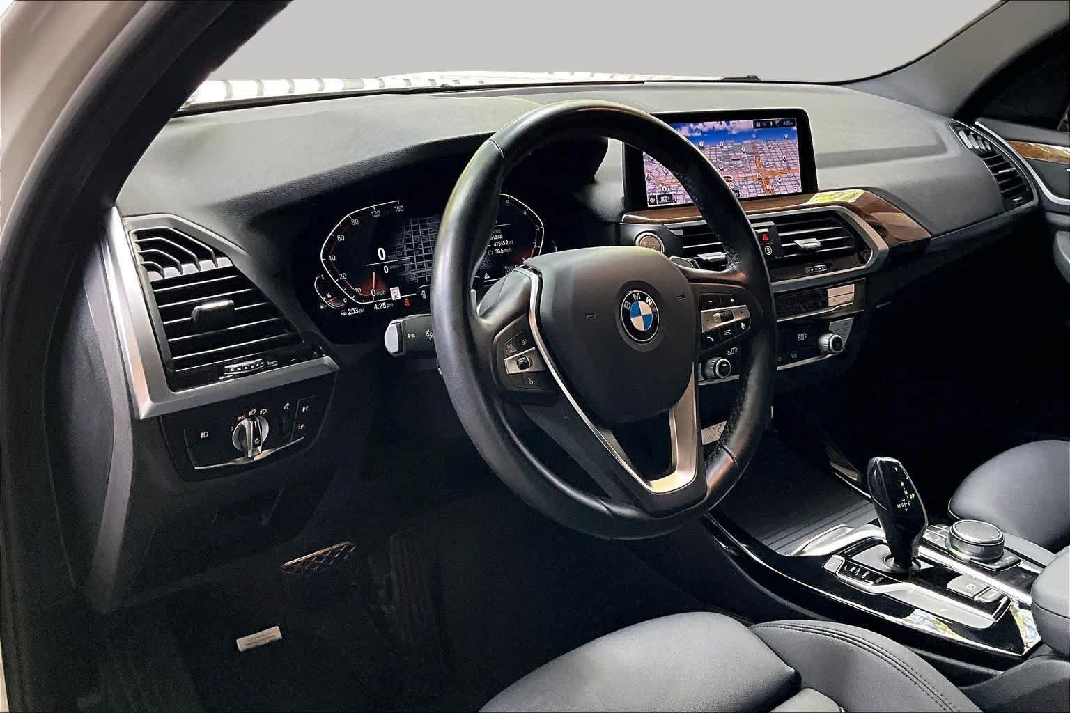 Used 2021 Alpine White BMW sDrive30i image 17