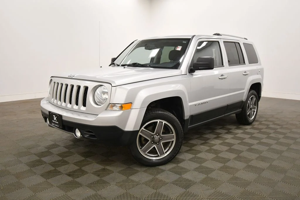 Used 2012 Jeep Patriot Latitude with VIN 1C4NJRFB0CD717494 for sale in Rochester, Minnesota