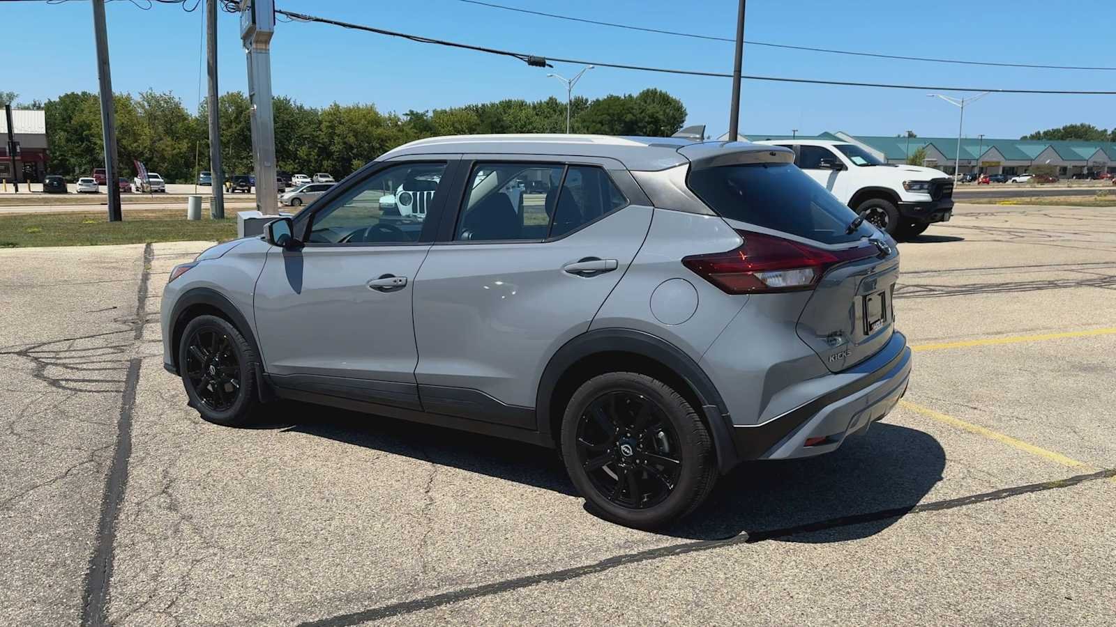2023 Nissan Kicks SV - Photo 6