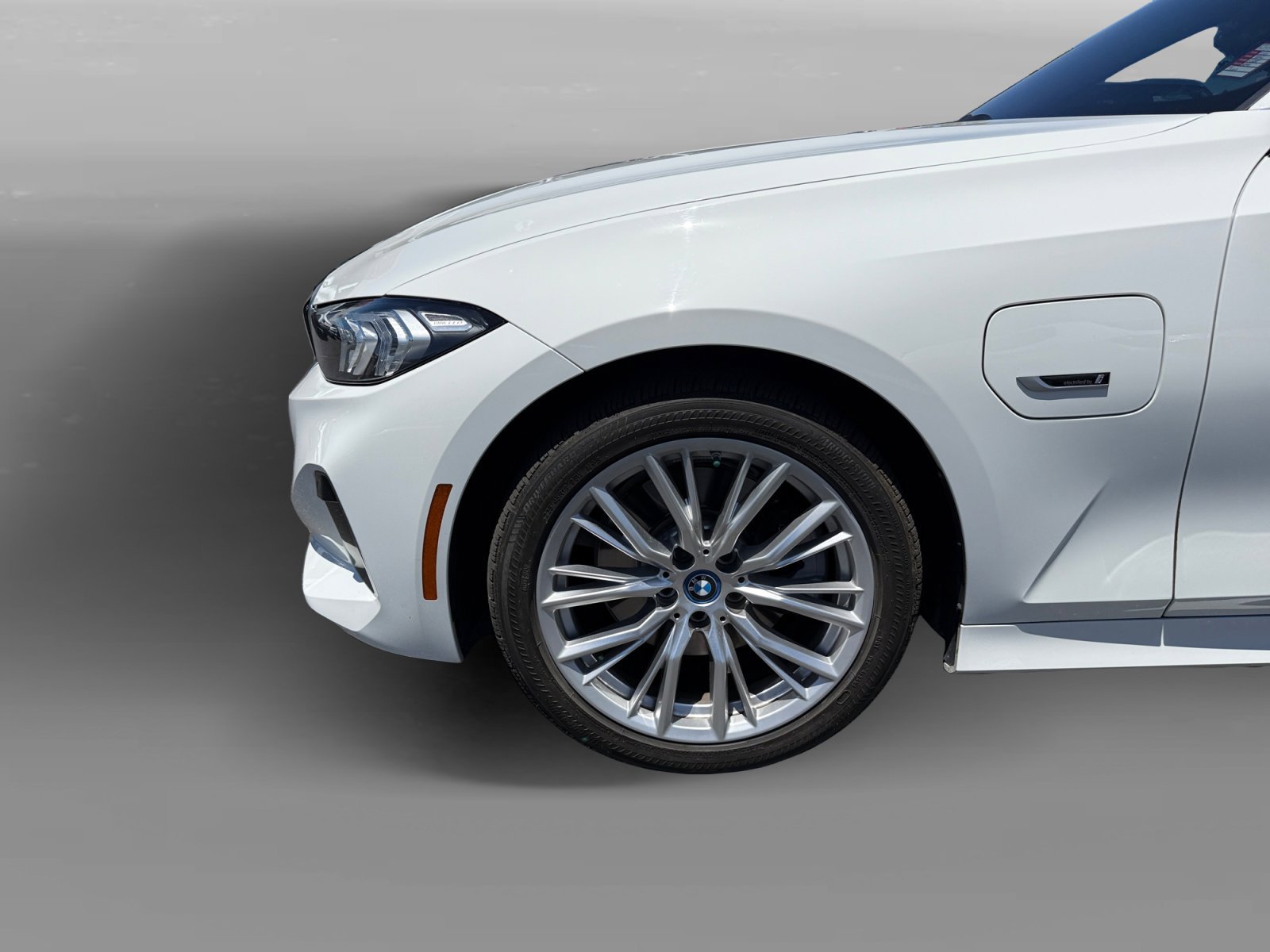 Used 2023 Alpine White BMW 330e iPerformance image 9