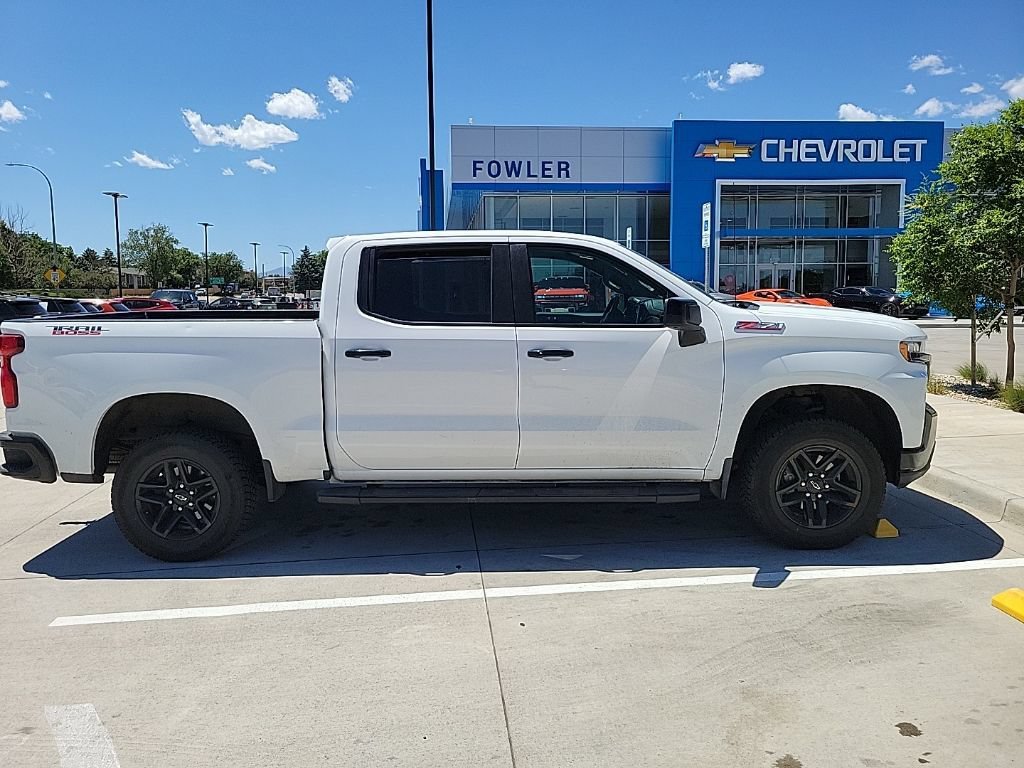 Used 2022 Summit White Chevrolet LT Trail Boss image 4