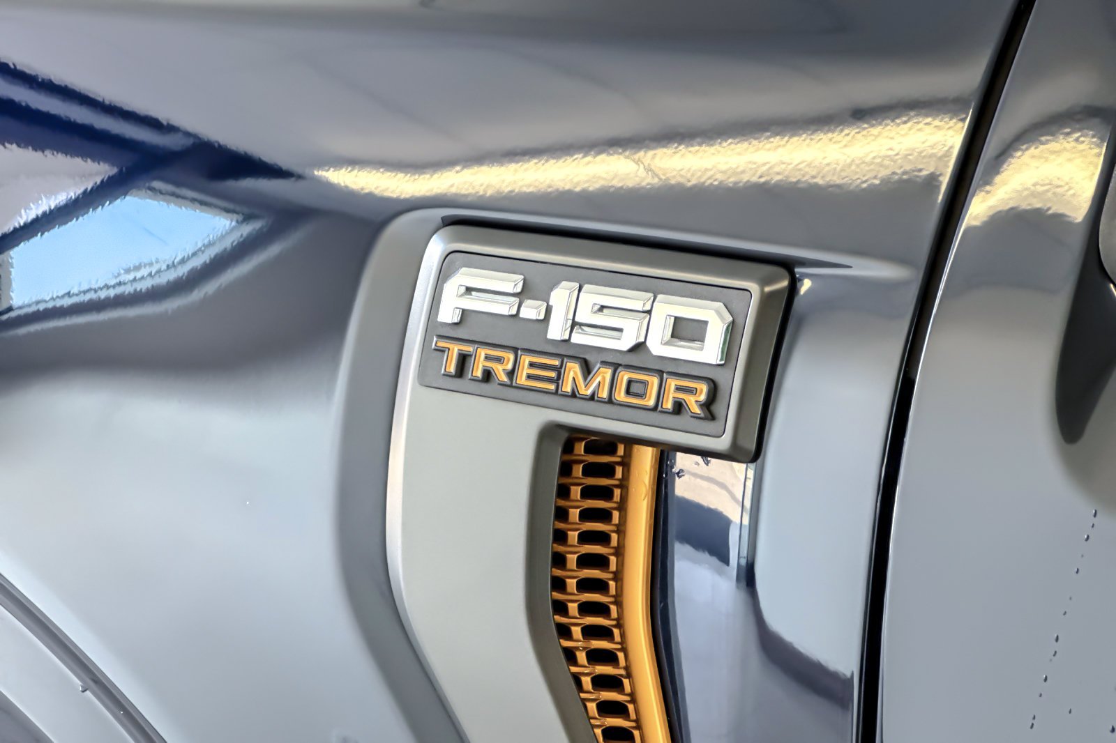 Certified Used 2025 Antimatter Blue Metallic Ford Tremor image 26