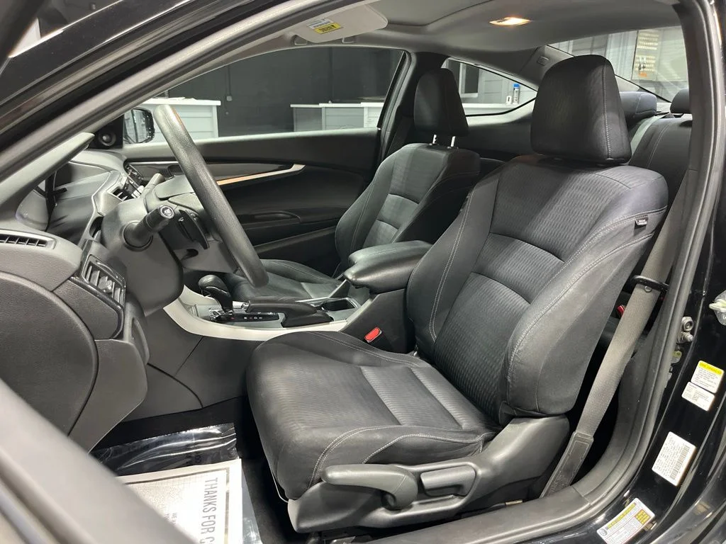 Used 2015 Crystal Black Pearl Honda EX-L image 12