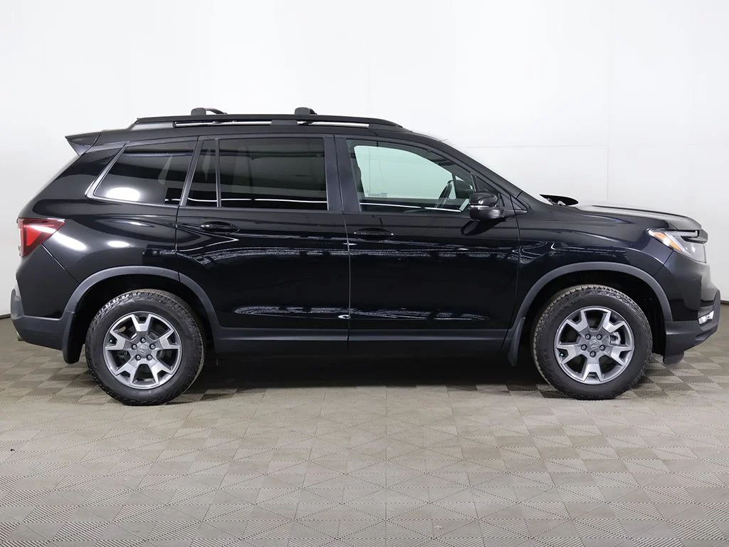 Used 2023 Crystal Black Pearl Honda TrailSport image 20