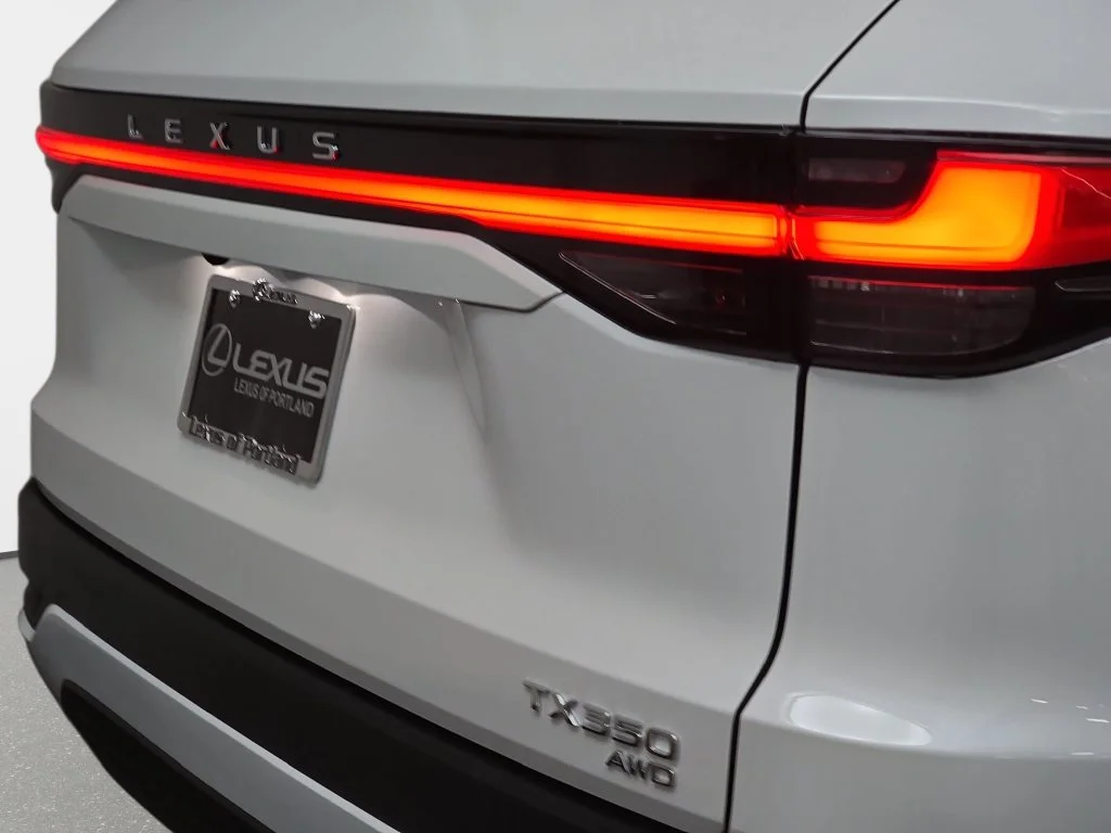 New 2026 Wind Chill Pearl Lexus AWD image 30