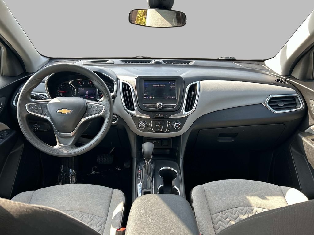 Used 2022 White Chevrolet LS image 20