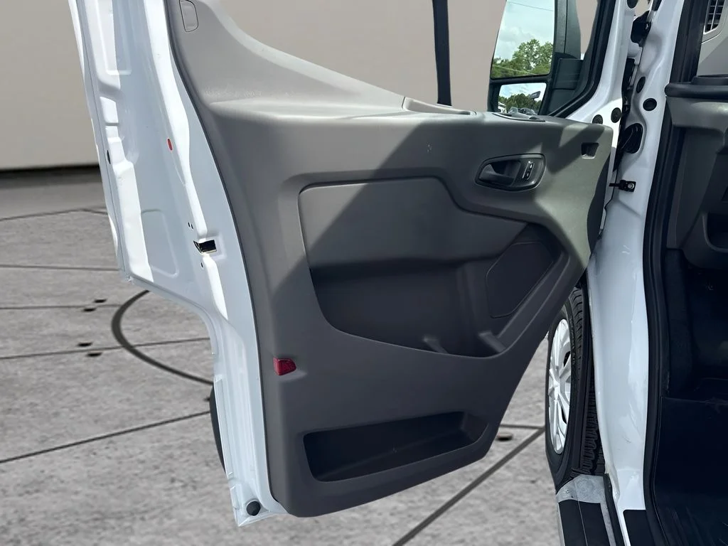 Used 2025 White Ford Base image 11