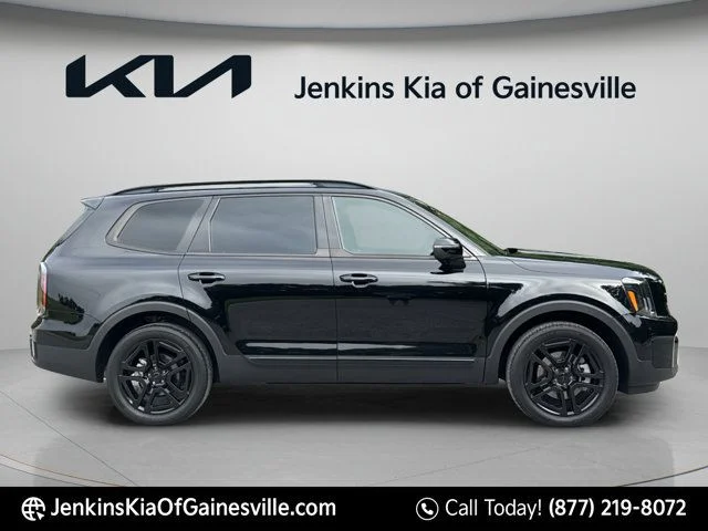 Used 2025 Black Kia EX X-Line image 8