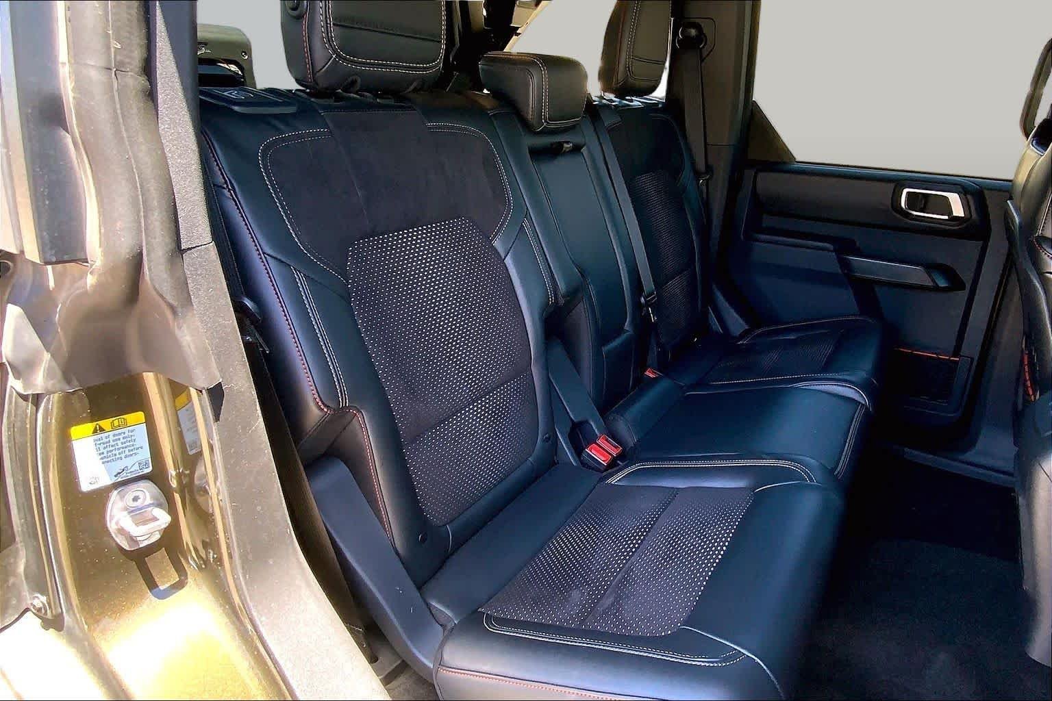 Used 2024 Shelter Green Metallic Ford Raptor image 19
