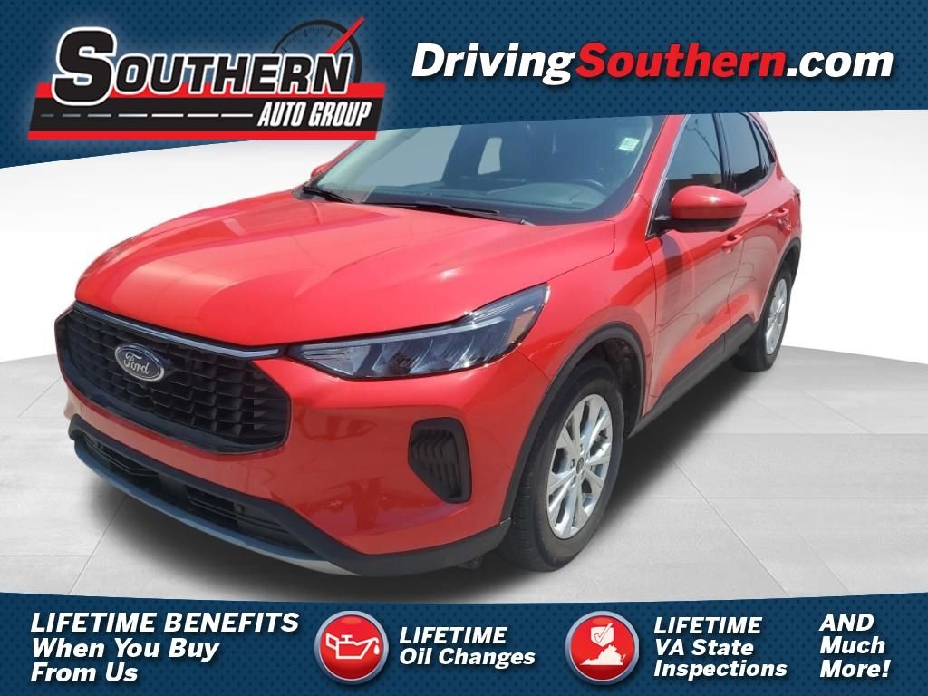 Used 2024 Red Ford Active image 1