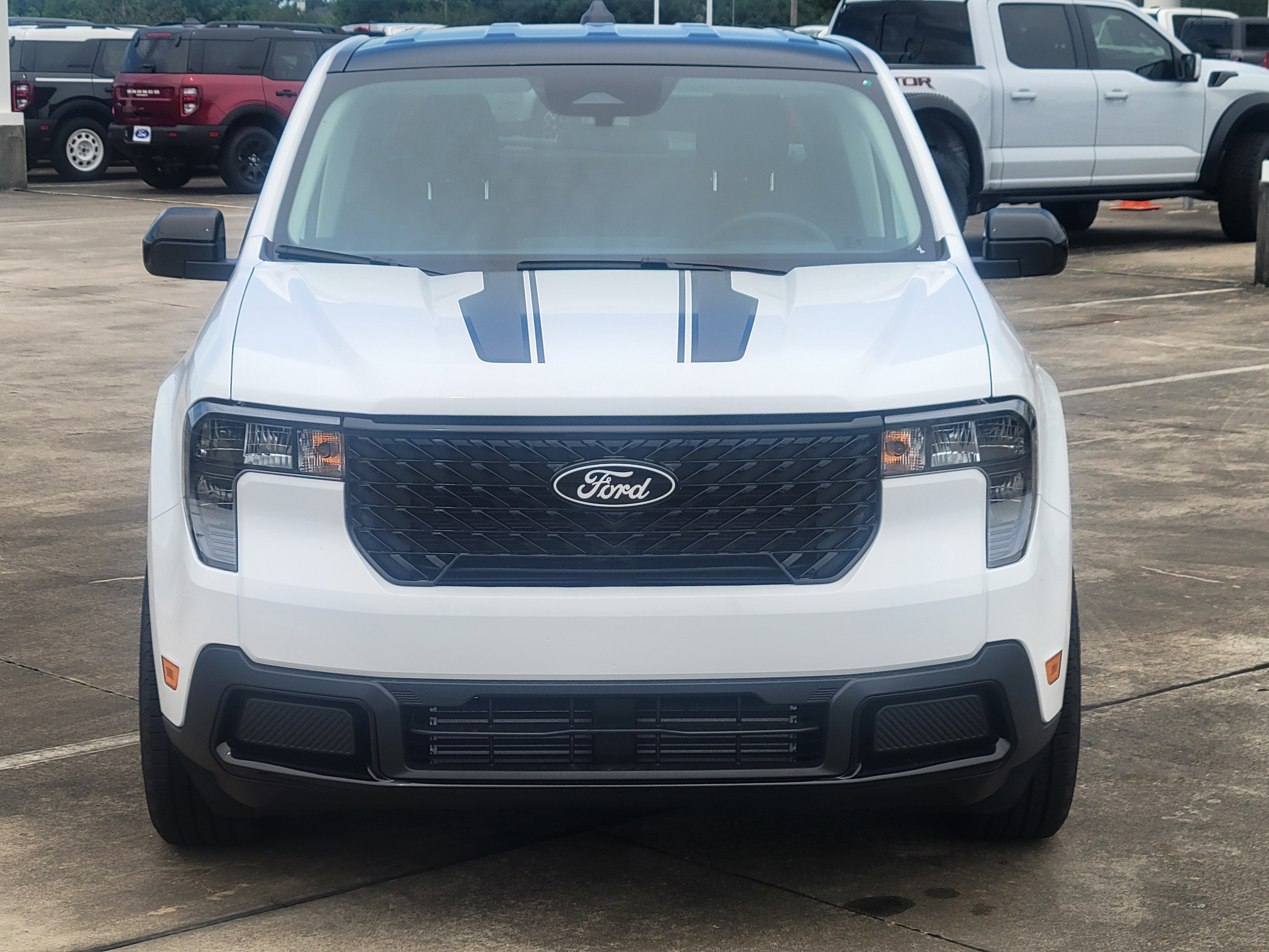 2025 Ford Maverick XLT - Photo 7