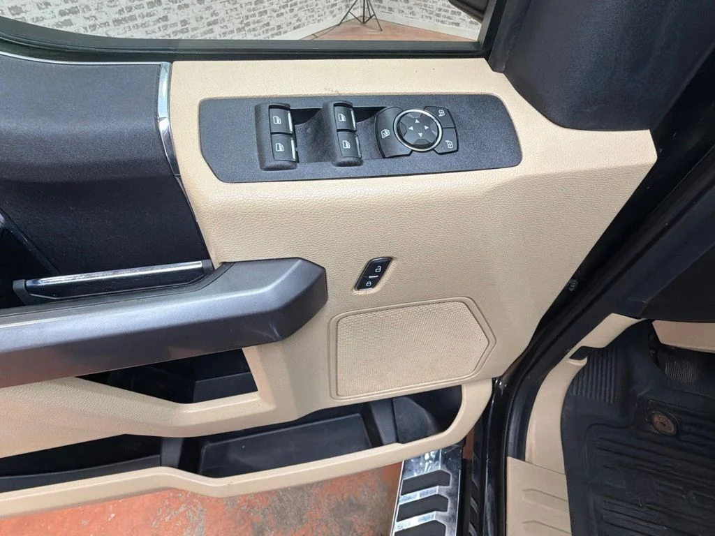 Used 2019 Black Metallic Ford XLT image 21