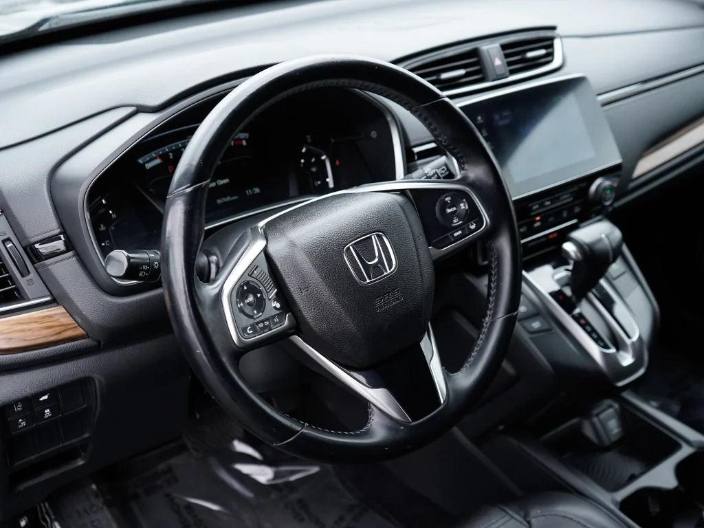 Used 2017 Dark Olive Metallic Honda EX-L image 17
