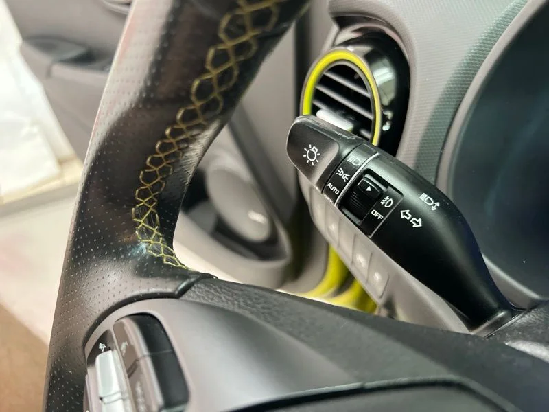 Used 2020 Green Hyundai Limited image 23
