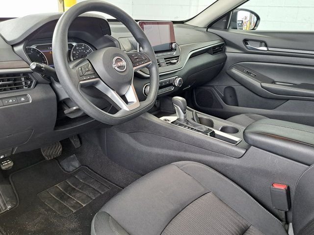 Used 2025 Gray Nissan 2.5 SV image 8