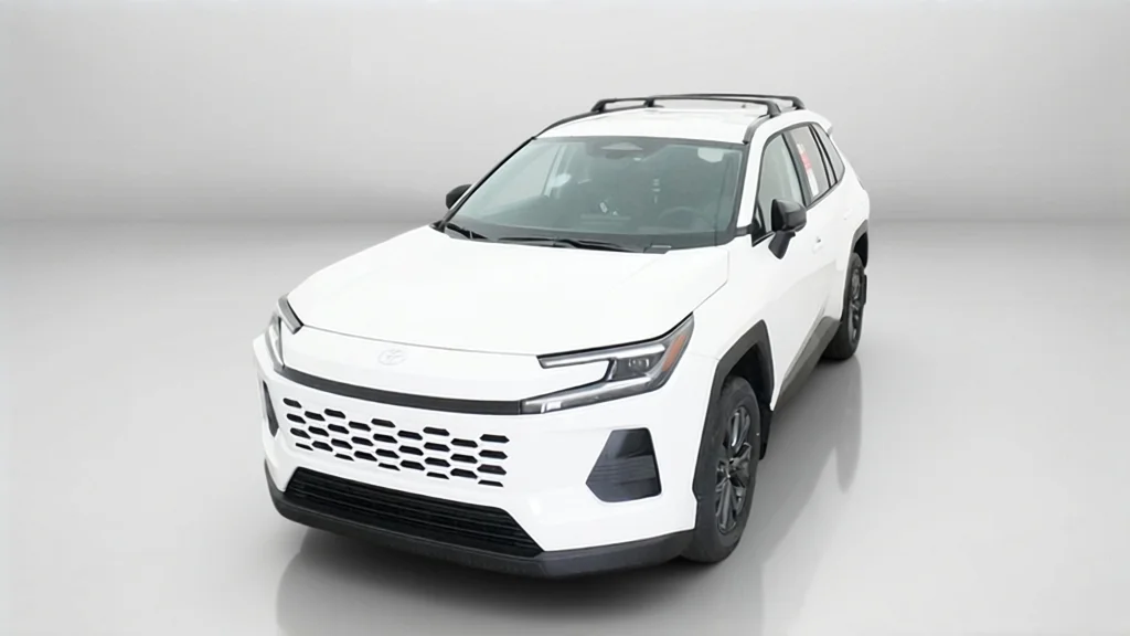 New 2026 Ice Cap Toyota XLE Premium image 10