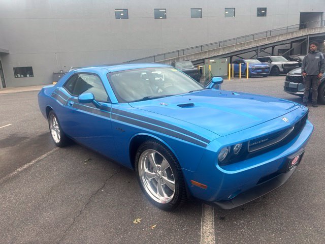 Used 2009 Blue Dodge R/T image 1