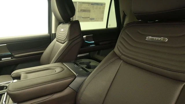 New 2026 Star White Metallic Tri-Coat Ford Platinum® image 21