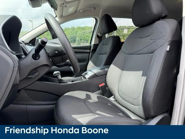 Used 2022 Black Hyundai SEL image 17