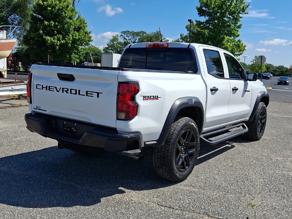 Used 2024 Summit White Chevrolet Trail Boss image 11