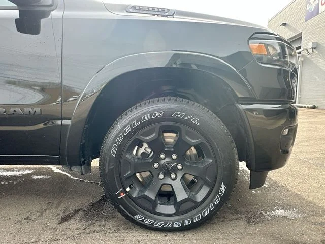 New 2026 Diamond Black Crystal Pearl-Coat Exterior Paint RAM Big Horn/Lone Star image 12
