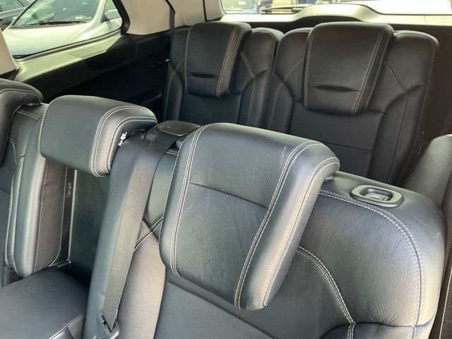 Used 2016 Gray Mercedes-Benz GL 550 image 21