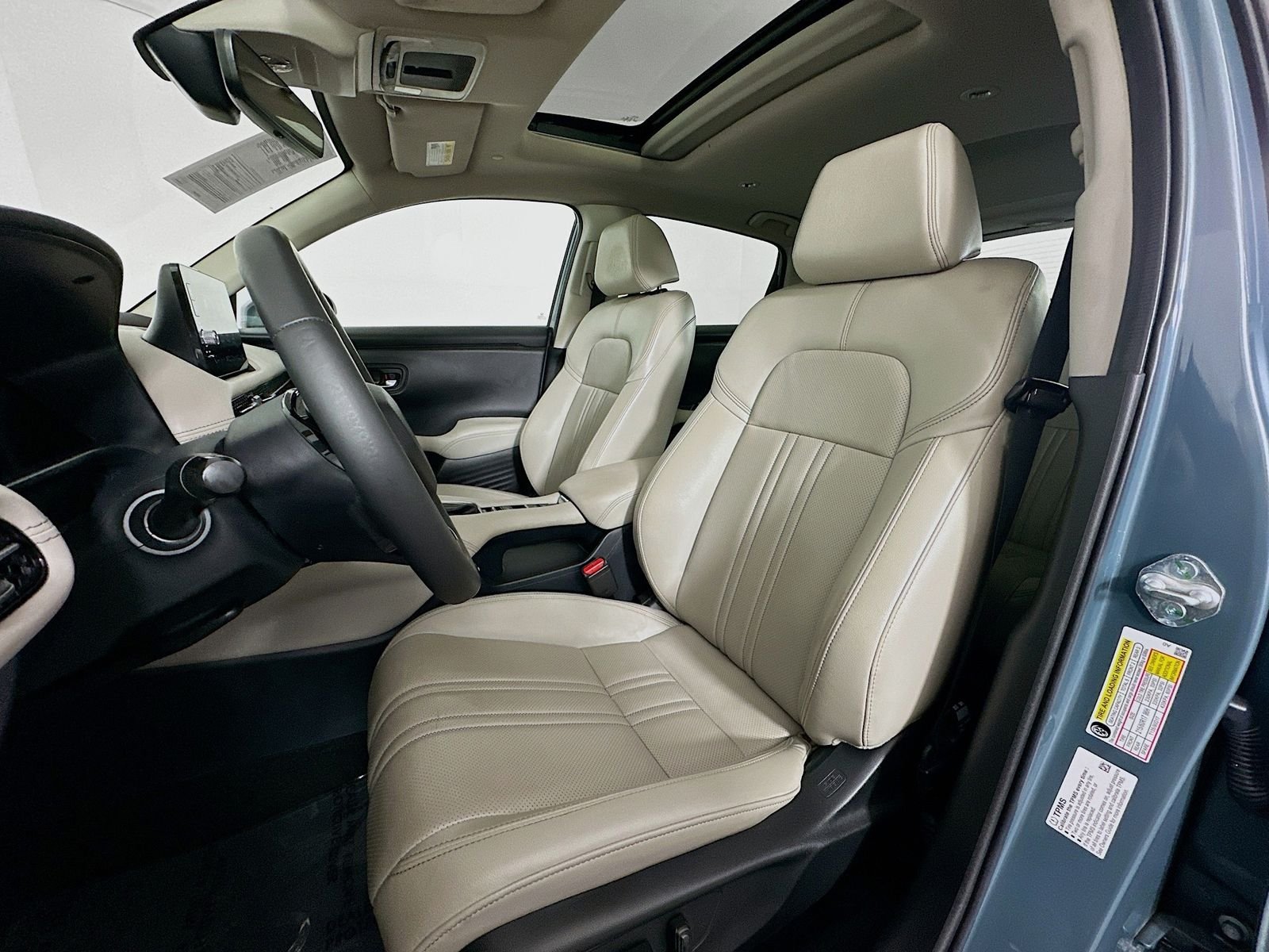 Used 2024 Blue Honda EX-L image 21