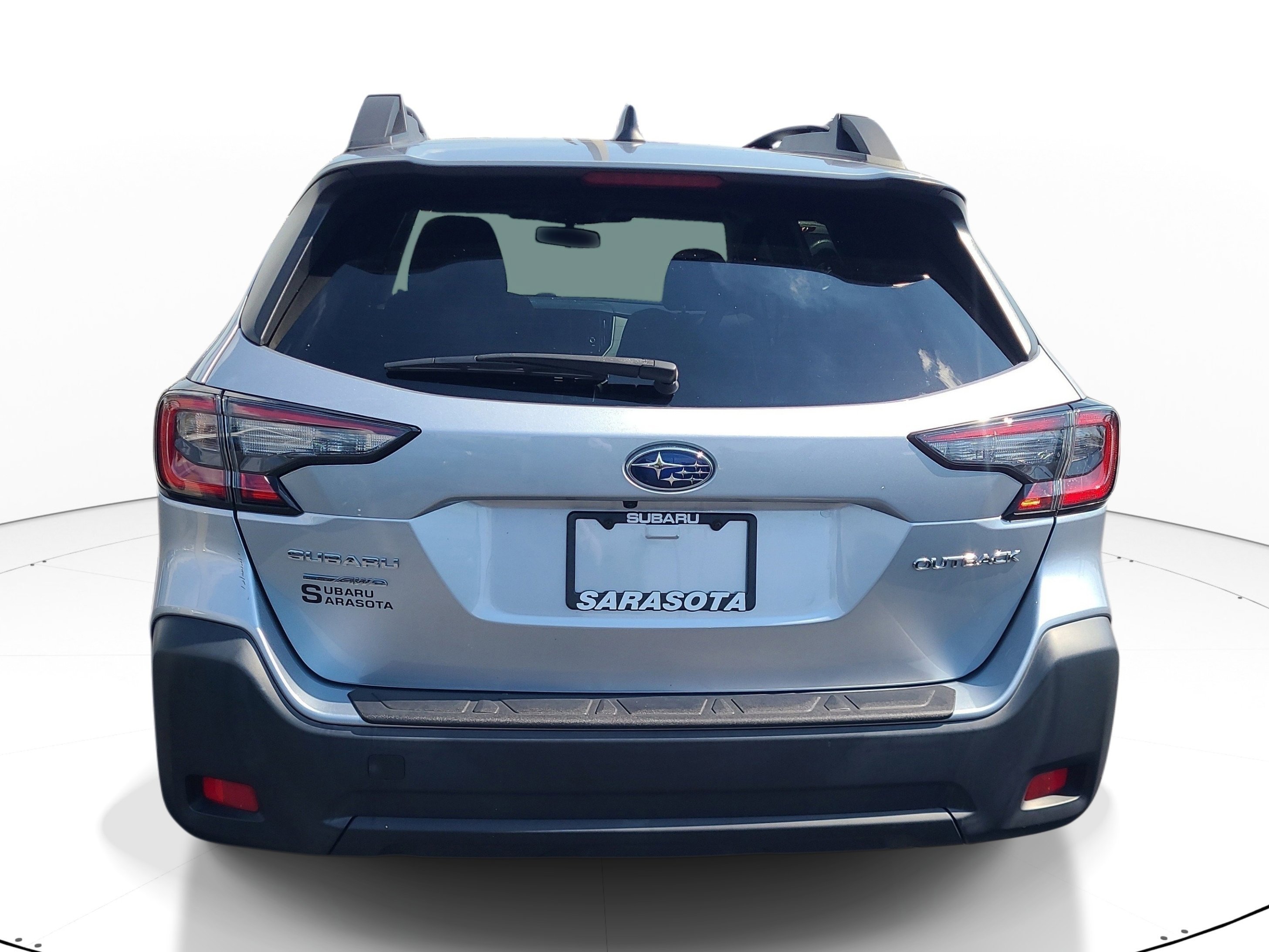 Used 2025 Ice Silver Metallic Subaru Premium image 3