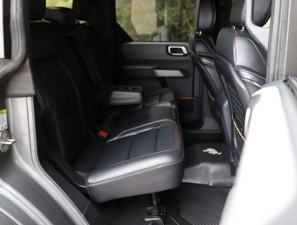 Used 2023 Gray Ford Badlands image 29