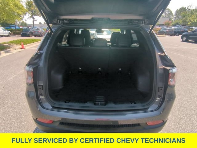Used 2024 Gray Jeep Latitude image 40