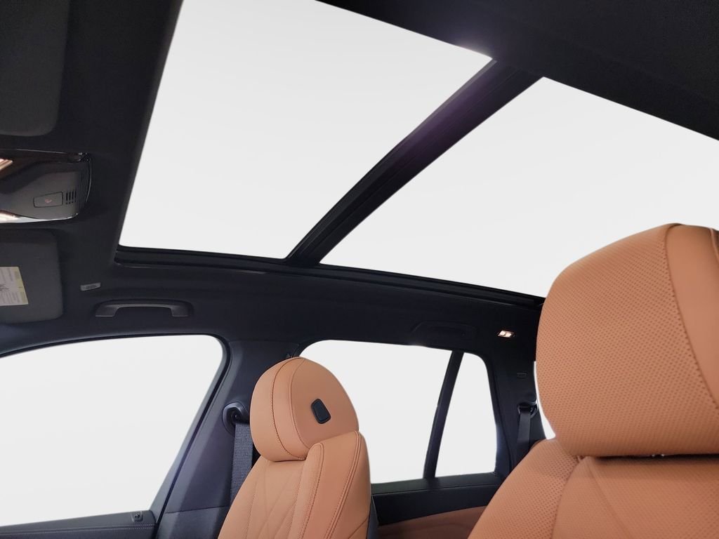 New 2026 Dravit Grey Metallic BMW sDrive40i image 16