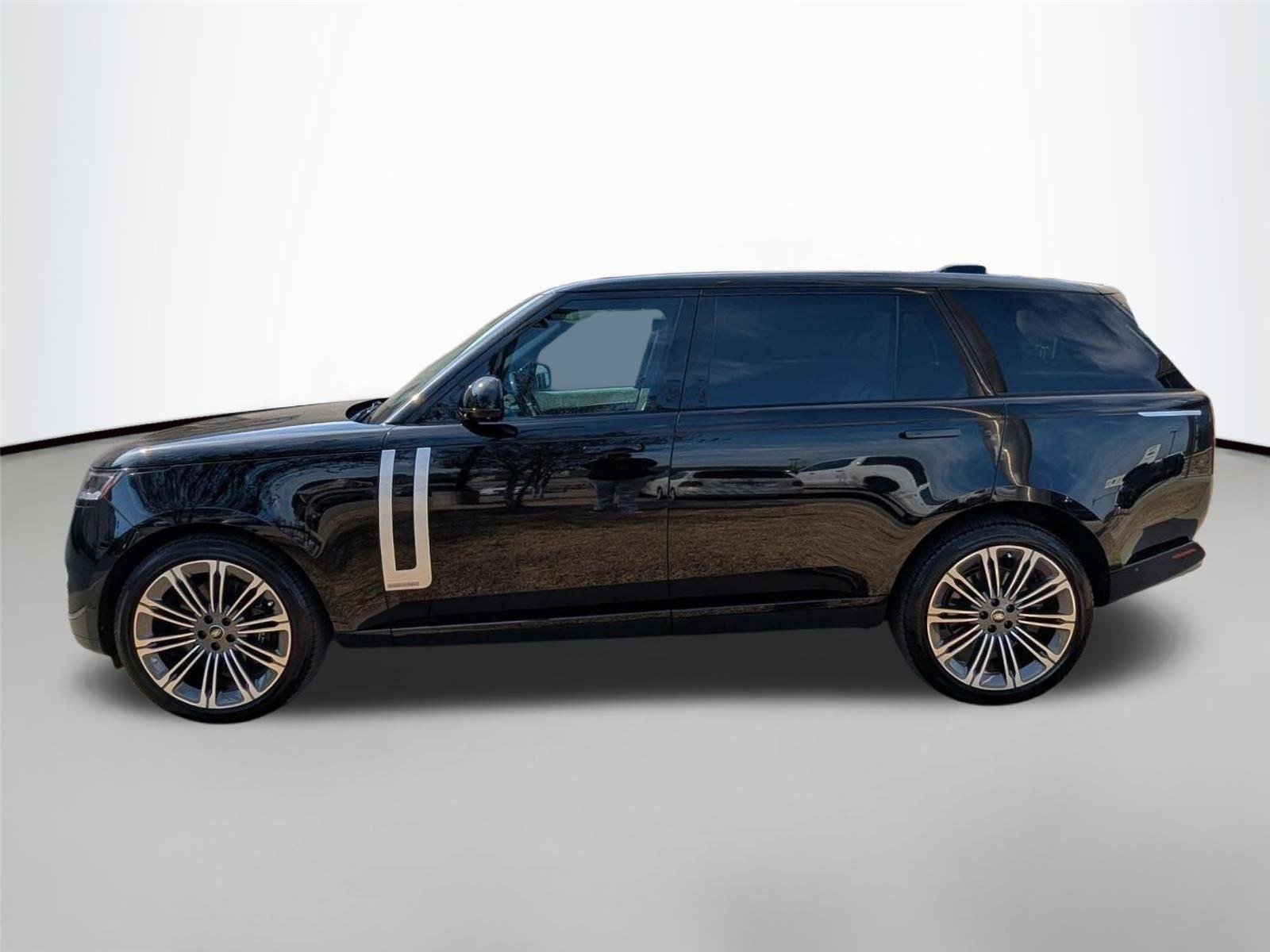 Used 2025 Santorini Black Metallic [Black] LAND ROVER AUTOBIO image 8