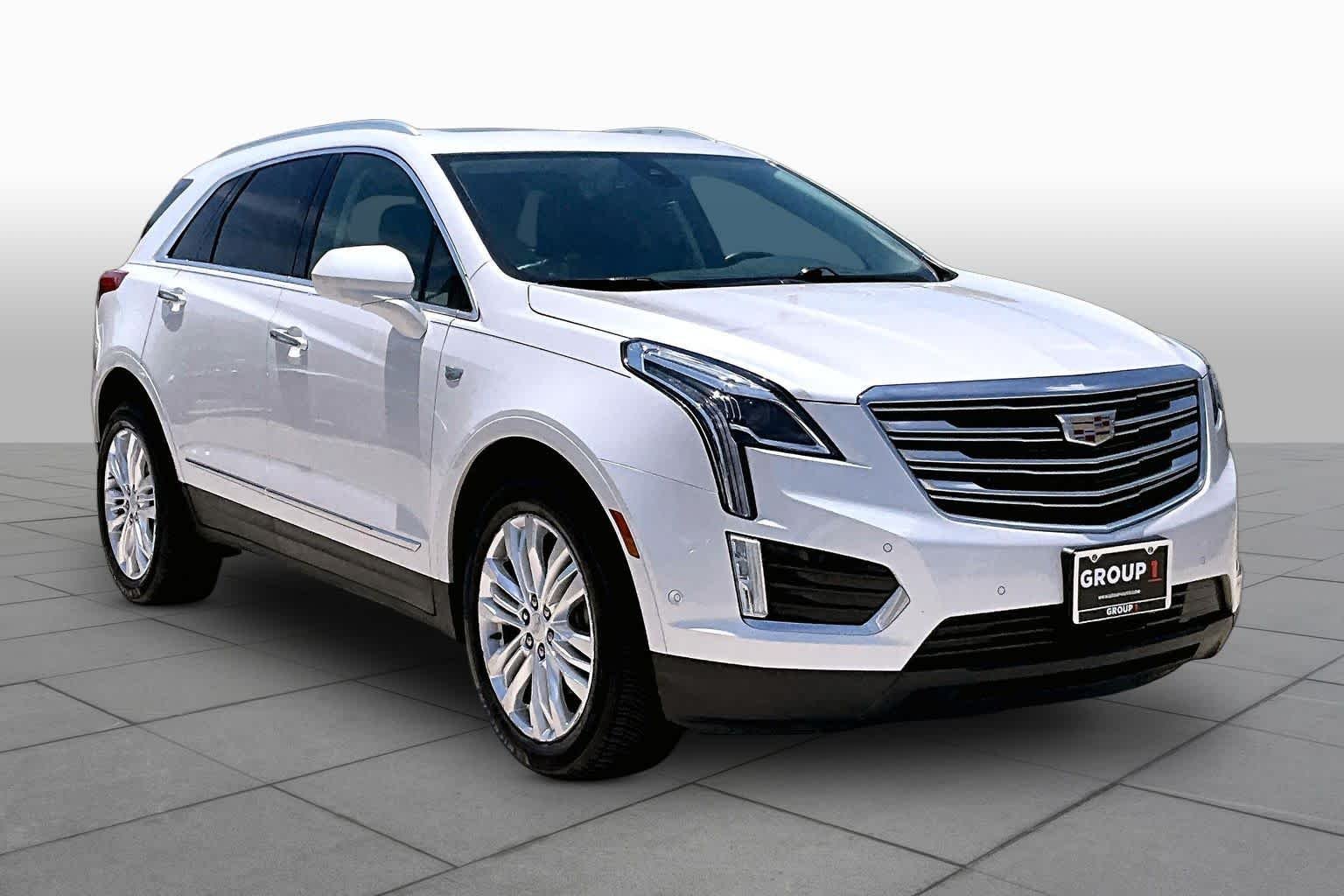 Used 2017 Crystal White Tricoat Cadillac Premium Luxury FWD image 3