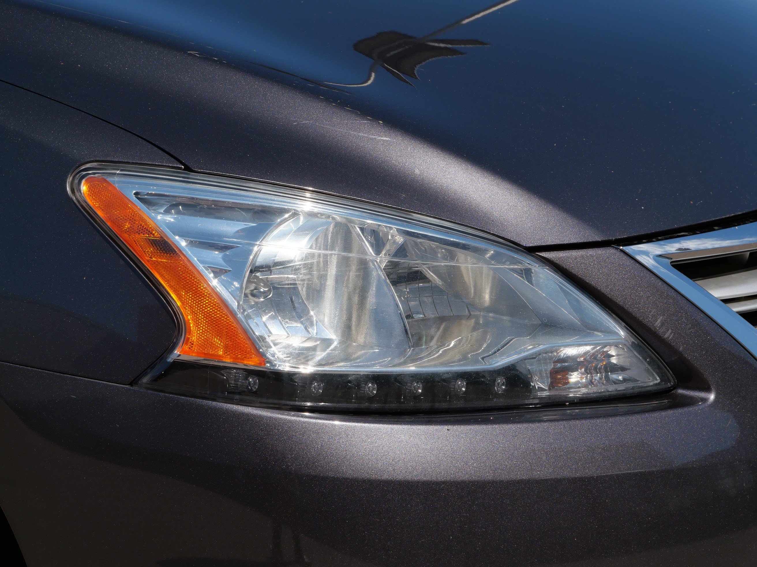 Used 2015 Amethyst Gray Nissan SV image 16