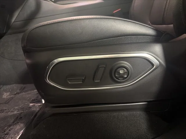 New 2026 High Gloss Black Exterior Paint Jeep Grand Wagoneer image 18