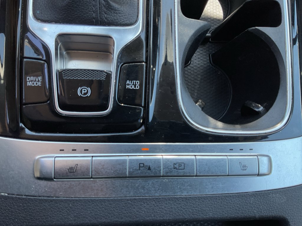Used 2022 Astra Blue Kia EX image 32