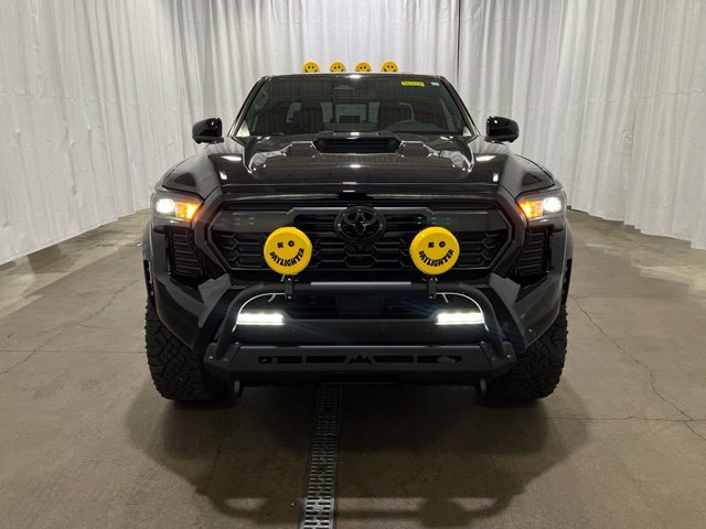 2026 Toyota Tacoma TRD Sport - Photo 8