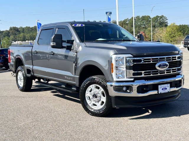Used 2026 Gray Ford XLT image 1