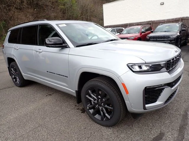 New 2026 Silver Jeep Limited image 9
