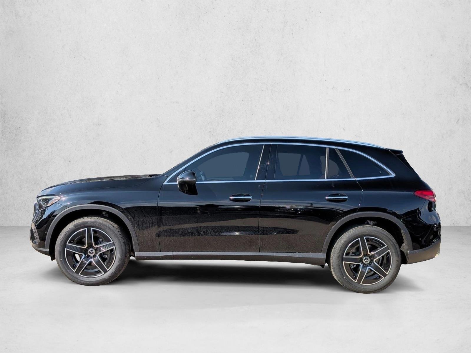 New 2026 Black Mercedes-Benz GLC300 image 5