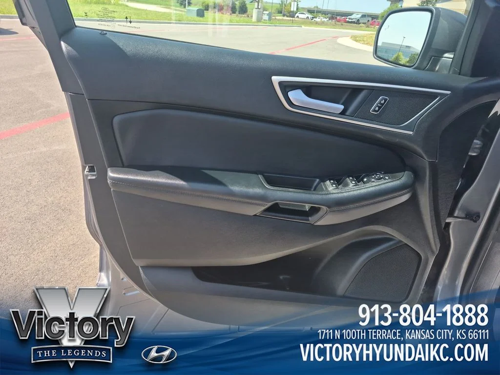 Used 2024 Gray Ford SEL image 12